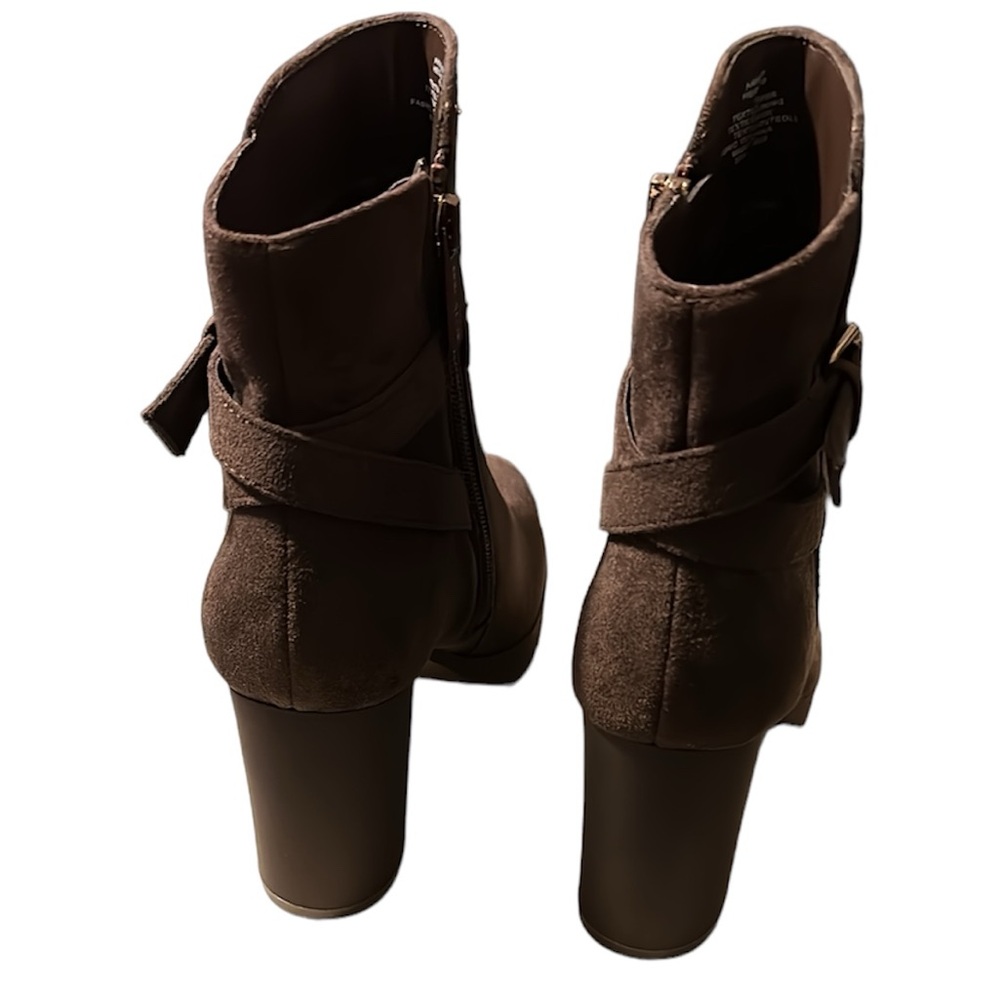 Anne Klein Dark chocolate chunky heel ankle boot - Picture 4 of 4